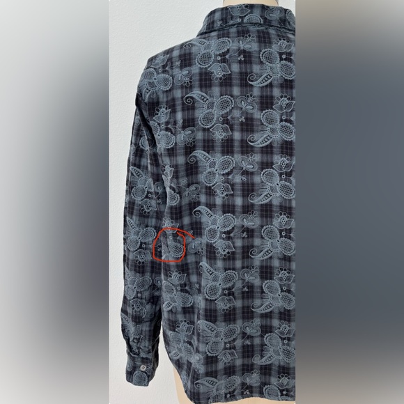 CP Shades Classic L/S Button-Up Shirt Blue Embroidered Paisley on Black Plaid M - Picture 4 of 7